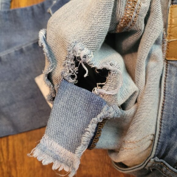 American Eagle Jeans 2 R Super Stretch Low Rise Jegging Ripped - Picture 4 of 13